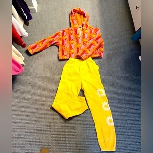 Billabong x smiley happy Saturday sunflower sweat set- xs- like new